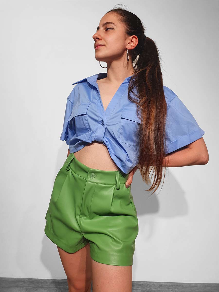 Camicia corta con tasche